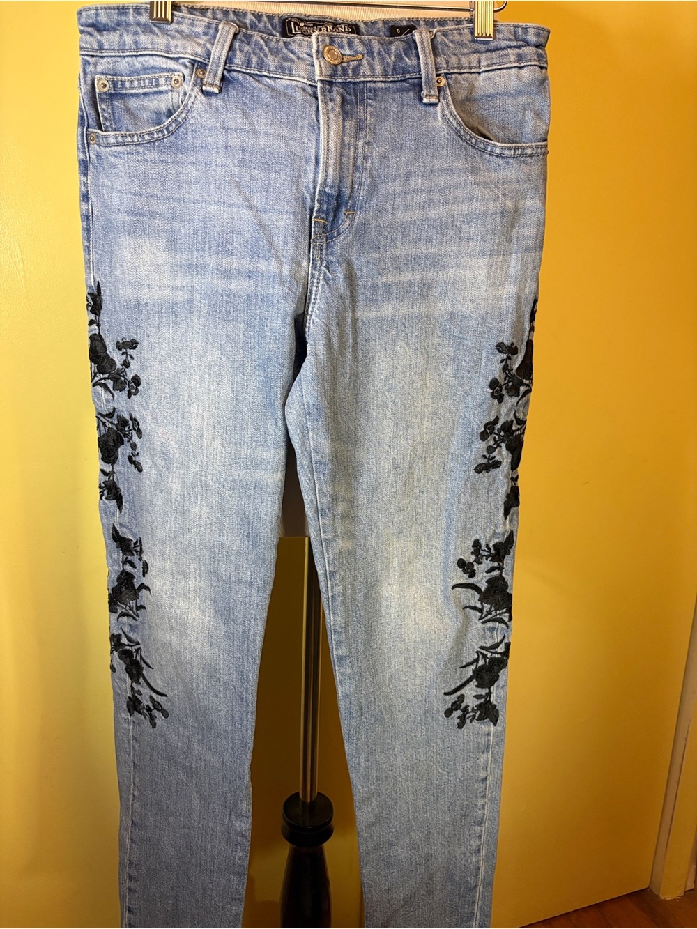 Lucky Brand Embroidered Siena Slim Boyfriend Jean